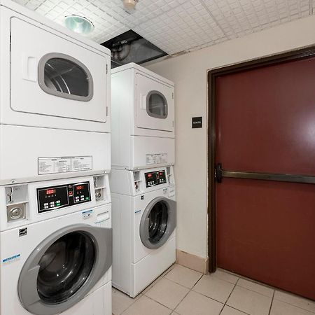 Red Roof Inn & Suites Newnan Eksteriør bilde