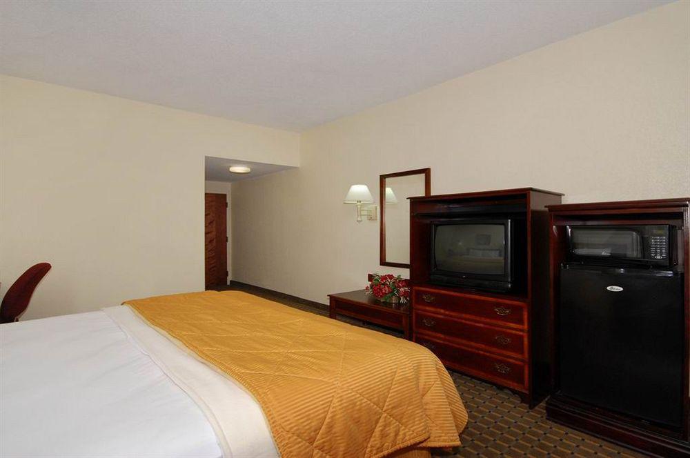 Red Roof Inn & Suites Newnan Eksteriør bilde