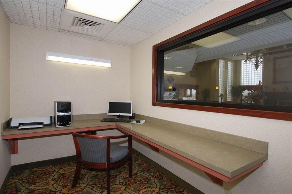Red Roof Inn & Suites Newnan Eksteriør bilde
