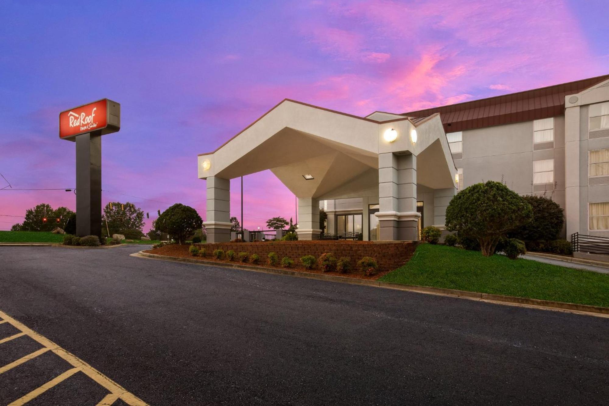 Red Roof Inn & Suites Newnan Eksteriør bilde