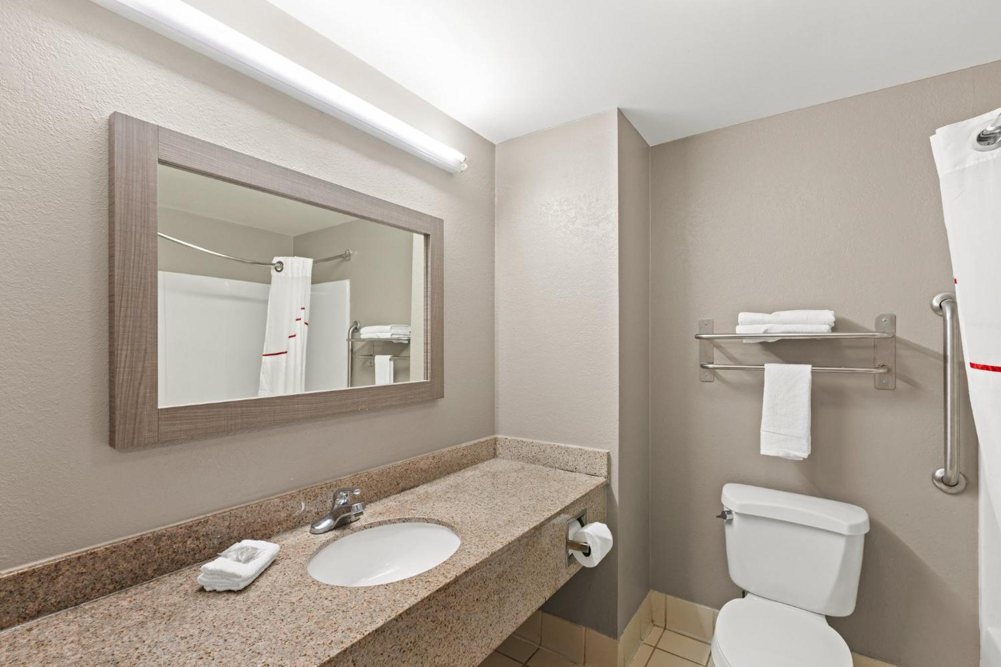 Red Roof Inn & Suites Newnan Eksteriør bilde