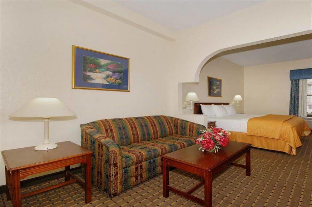 Red Roof Inn & Suites Newnan Eksteriør bilde